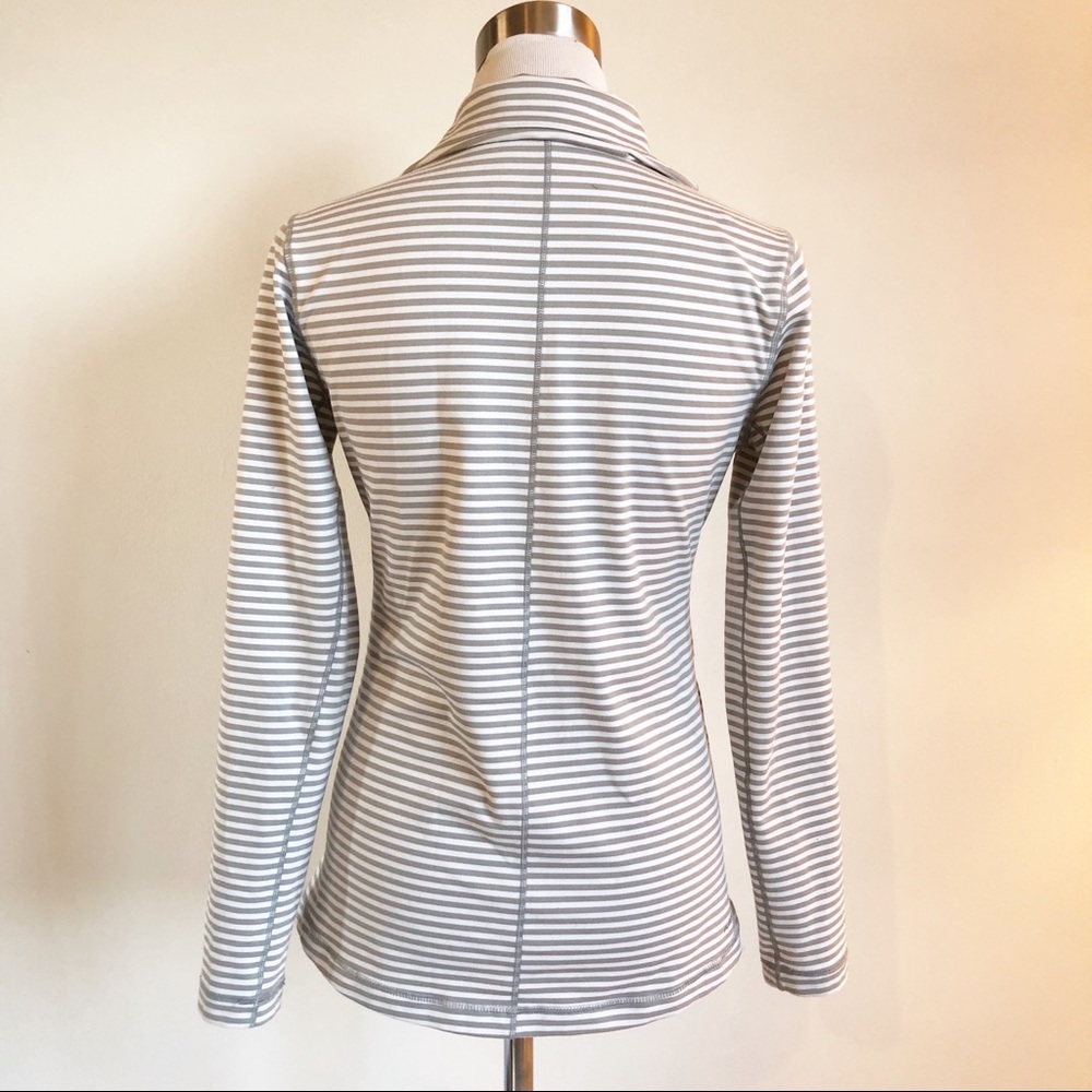 Reebok Grey White Striped Full Zip Athletic Jacket, size Large - Picture 4 of 16